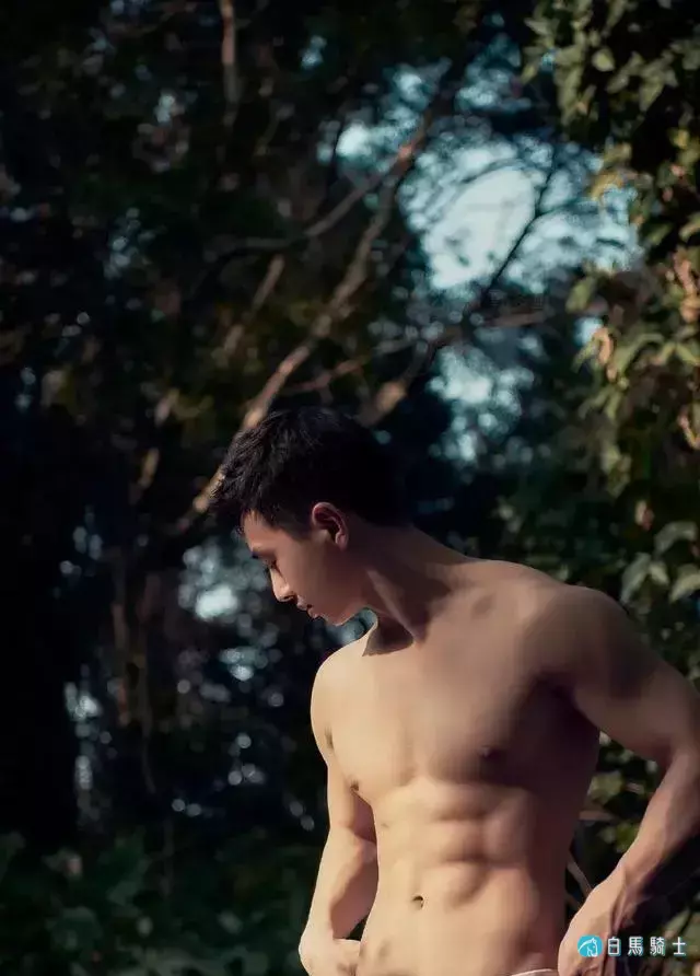 体育系童颜肌肉小奶狗被发掘,八块腹肌好身材抢镜,隔着屏幕馋了 体育系童颜肌肉小奶狗被发掘,八块腹肌好身材抢镜,隔着屏幕馋了