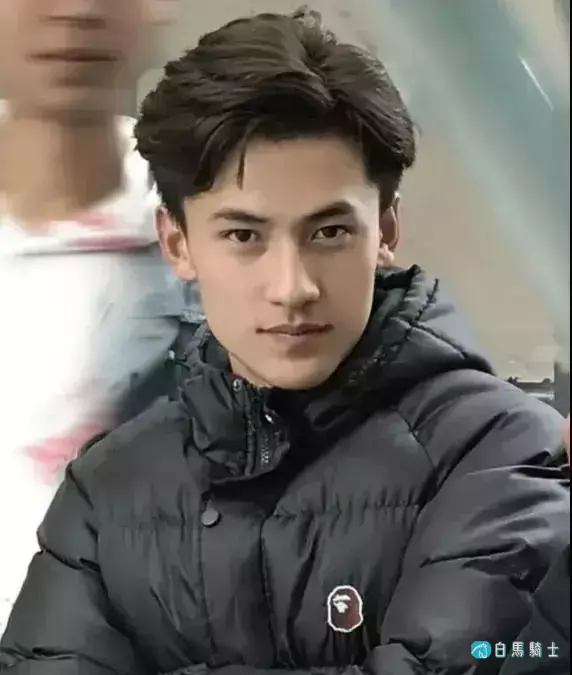 是谁惊艳了时光?是他!青海最帅的男人,被称为胡歌霍建华合体版 是谁惊艳了时光?是他!青海最帅的男人,被称为胡歌霍建华合体版