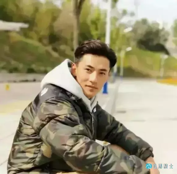 是谁惊艳了时光?是他!青海最帅的男人,被称为胡歌霍建华合体版 是谁惊艳了时光?是他!青海最帅的男人,被称为胡歌霍建华合体版