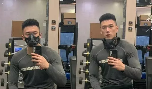 197CM高鼻梁体育生露腹毛人鱼线,腿长真的太性感 197CM高鼻梁体育生露腹毛人鱼线,腿长真的太性感