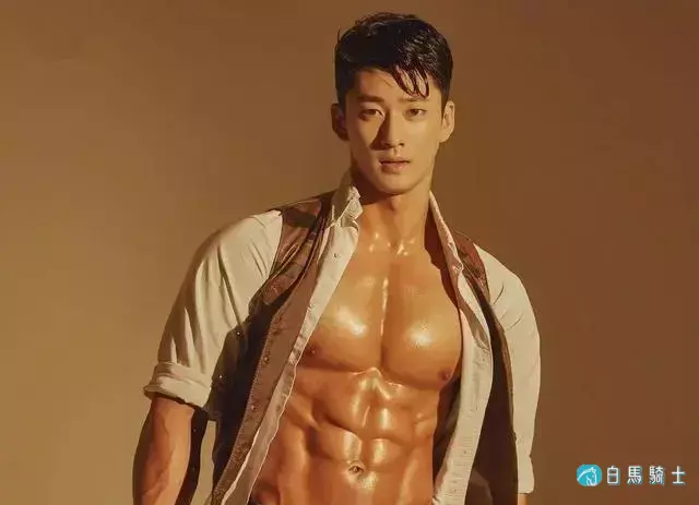 2021KR健身男模真实身材对比,是照片还是“照骗”? 2021KR健身男模真实身材对比,是照片还是“照骗”?