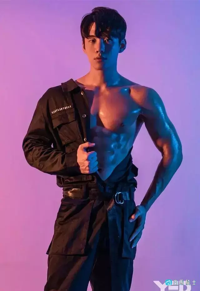 2021KR健身男模真实身材对比,是照片还是“照骗”? 2021KR健身男模真实身材对比,是照片还是“照骗”?